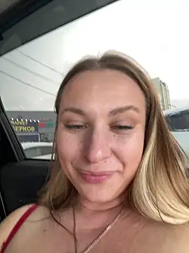 RuslanaXX live sex cam