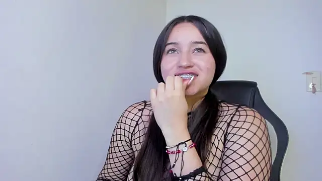 Sophie_spencer1 live sex cam