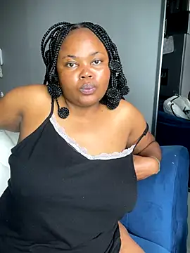 Curveysinaa live sex cam