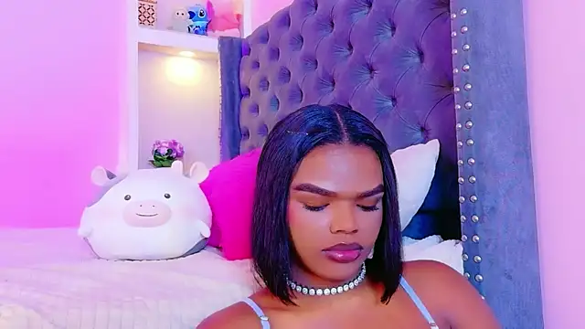 CamiEstrada live sex cam