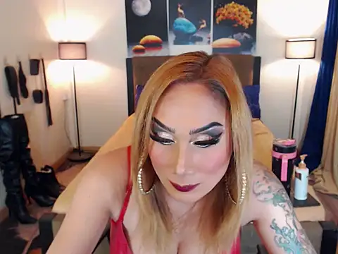 Allysonevanns live sex cam