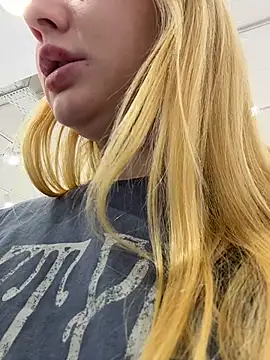 AmmyHot live sex cam