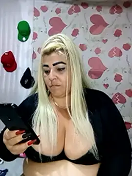 BonniAdams live sex cam