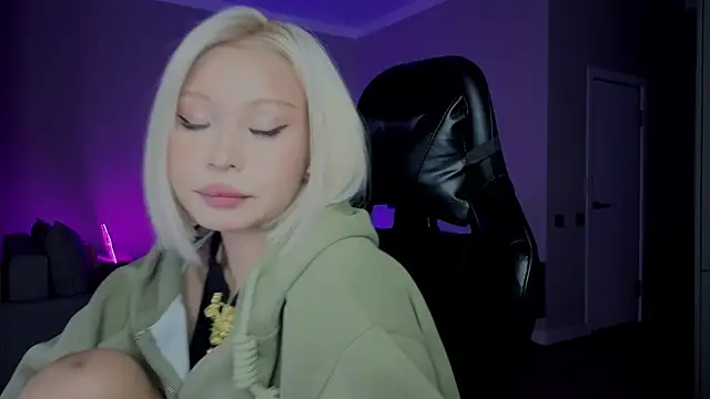 RileyMee live sex cam