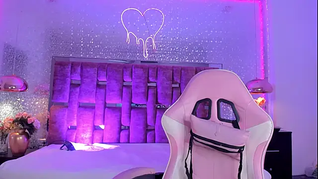 KylieVictoria live sex cam