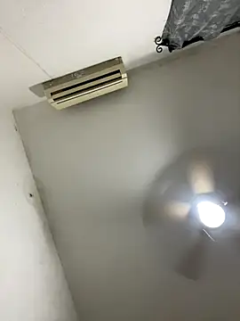 Charlykll live sex cam