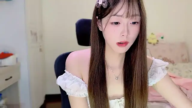 Onecutelittle live sex cam