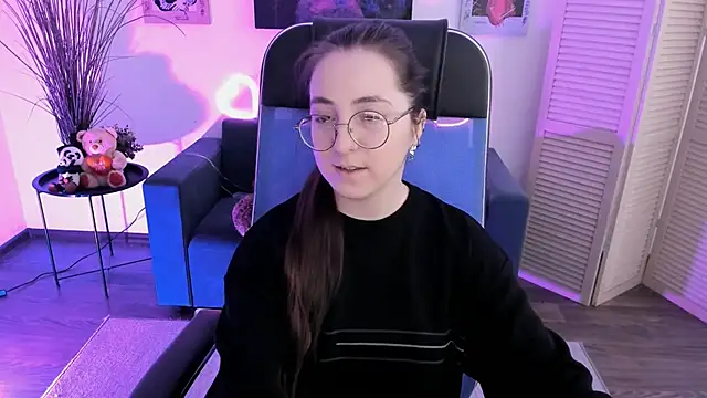 VirtuallVoyant live sex cam