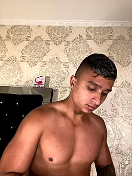 ThiagoBlaze live sex cam