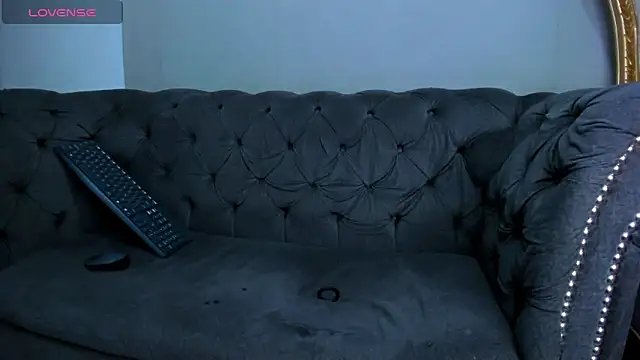 SkinnyZetth live sex cam