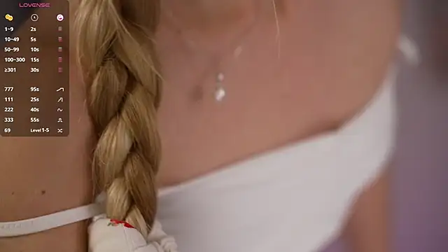 Vika54784 live sex cam