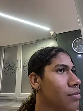 Maxim-Walker live sex cam