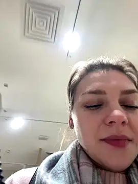 ValenciaShock live sex cam