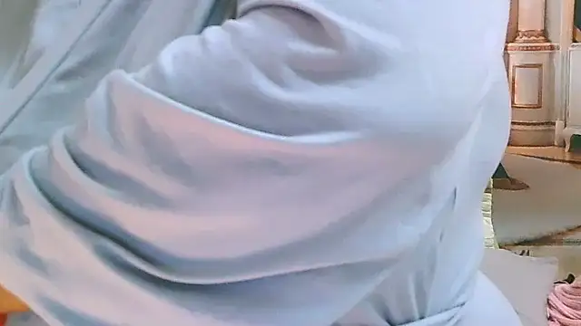 IndianYummy live sex cam