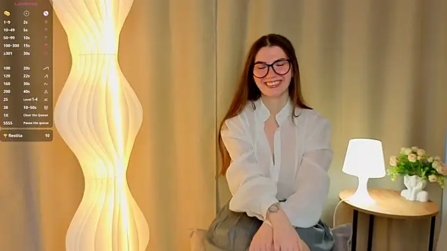 MelitaMoote live sex cam