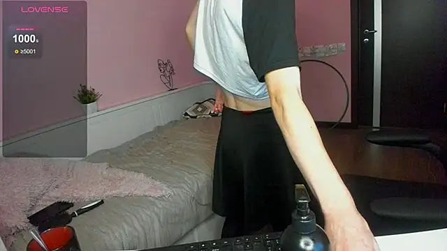 AvenGlow live sex cam