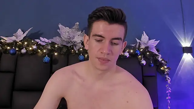 MikaelSlow live sex cam