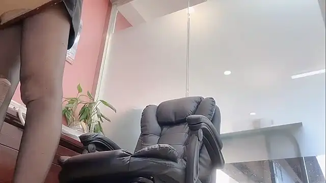 Maneki-nekoo live sex cam