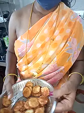 Tamil-hotwife live sex cam
