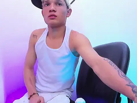 EL_VENEZOLANO_22CM live sex cam
