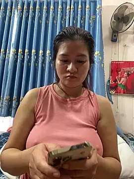 Bollozzy_89 live sex cam