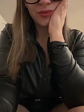 ladywithbigass live sex cam