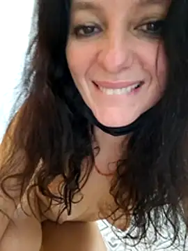 Dayana2022 live sex cam