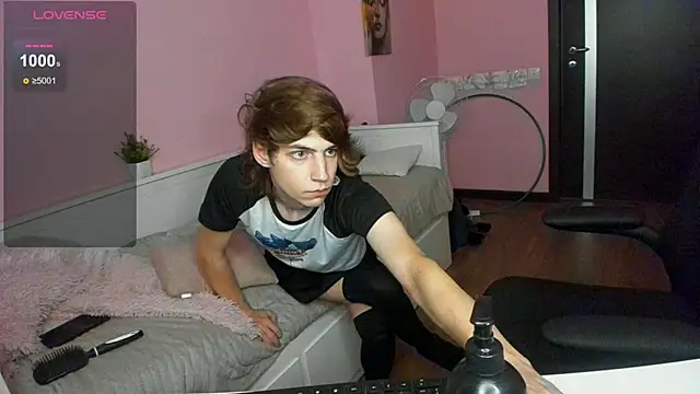 AvenGlow live sex cam