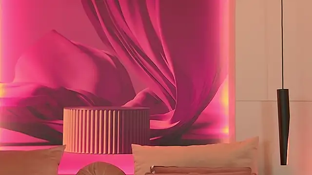 RubyLuxee live sex cam