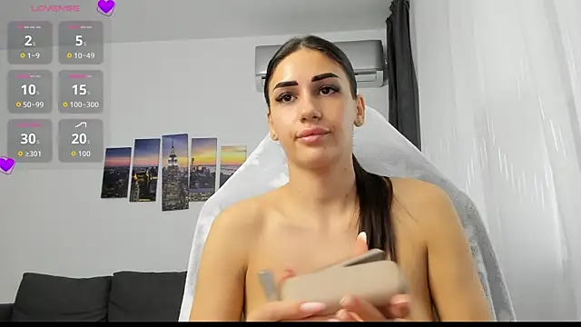 Kimi_Ivy live sex cam