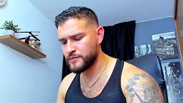 AndrewDiaz live sex cam
