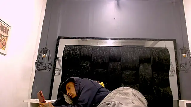 Jose_Smoke live sex cam