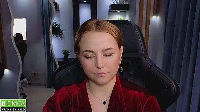 Mira_Mermayd live sex cam