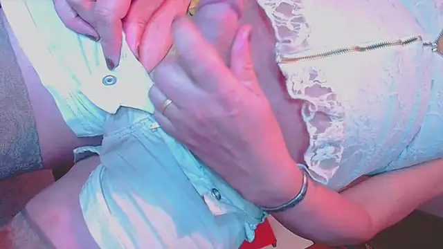 LorenJade live sex cam