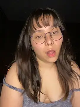 Solo_yoss live sex cam