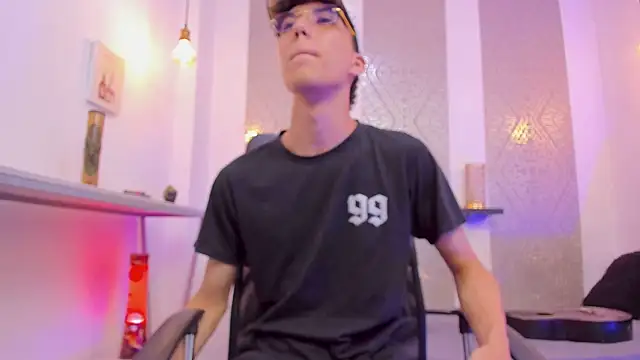 Nikolay_Gregori live sex cam