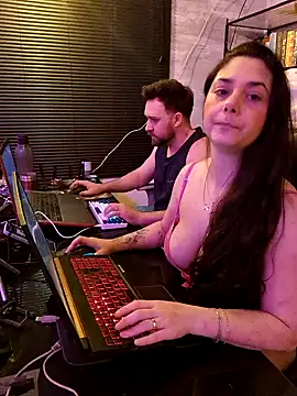 Hey-Hot live sex cam