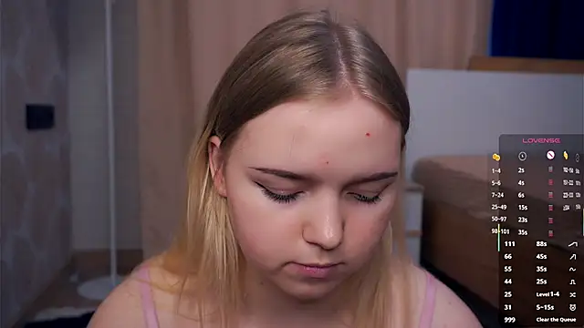 ZaraCreedon live sex cam