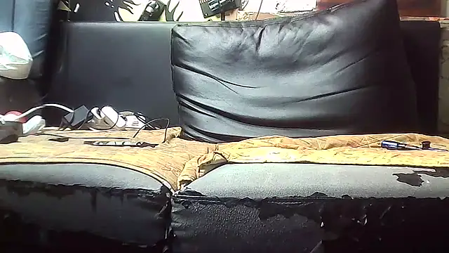 iamNOTGAY90 live sex cam