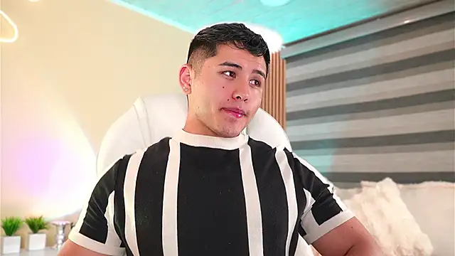 MatiasKorn live sex cam