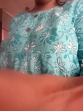 EeshaBhabi live sex cam