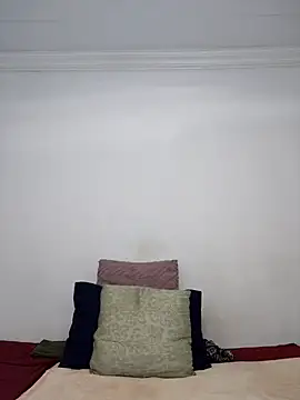 Curvy_sluty live sex cam