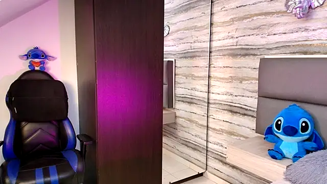 Lovers_21 live sex cam