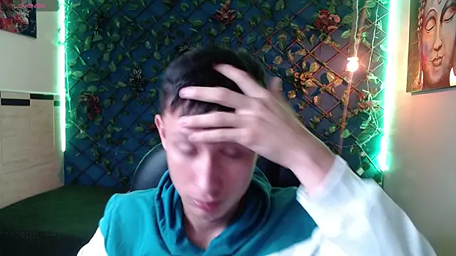 Garuo_18 live sex cam