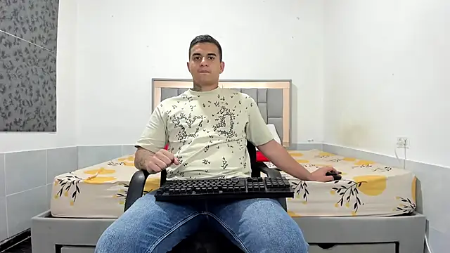 simookeler live sex cam