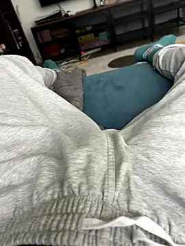 Frankieyyy1 live sex cam