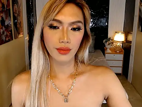 AthenaFLamia live sex cam