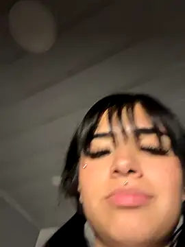 nicky_and_isabella live sex cam