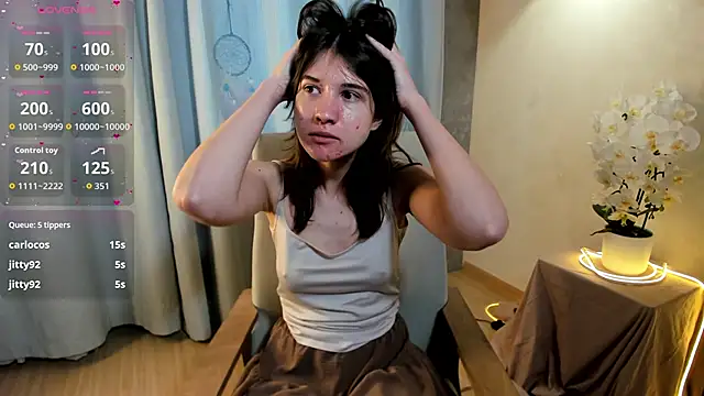 MarilynMun live sex cam