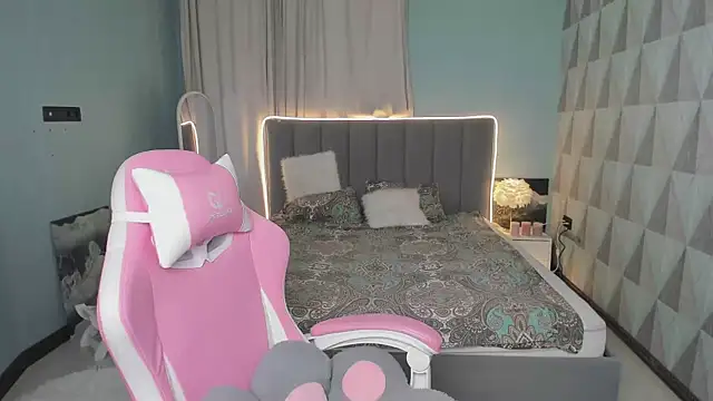 SirenaSky live sex cam